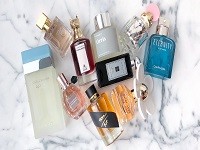 Perfumes & Sprays